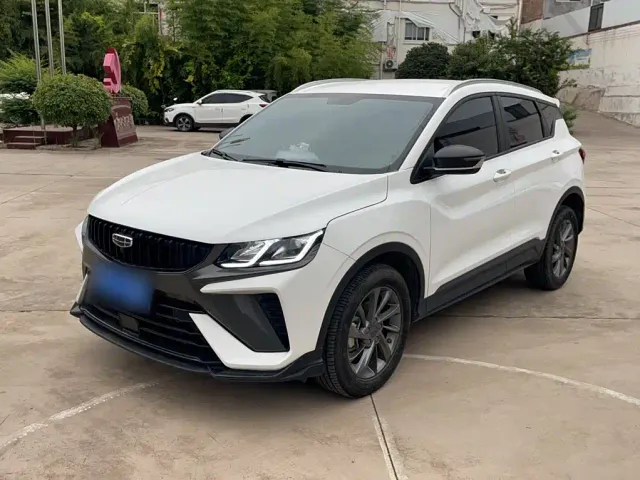 Geely Binyue — Фото автомобиля 10