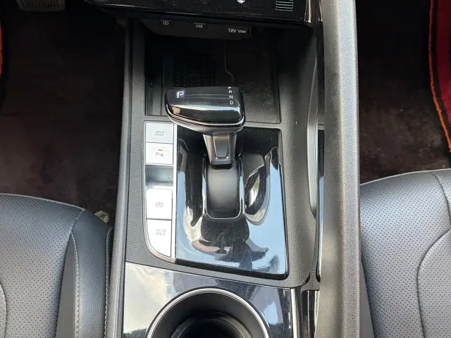Hyundai Elantra — Фото автомобиля 9