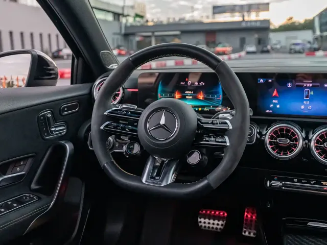Mercedes-Benz A-Class AMG — Фото автомобиля 4