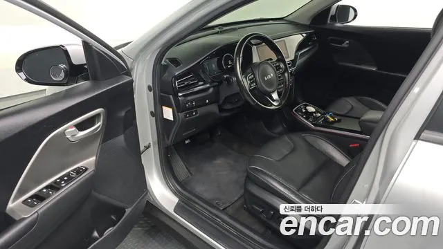 Kia Niro Niro Plus Air — Фото автомобиля 10