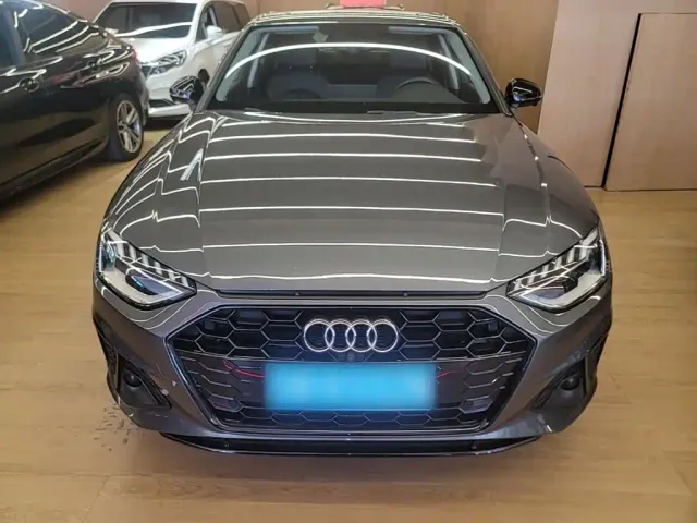 Audi A4L — Фото автомобиля 2