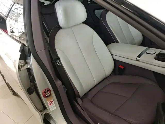 Changan Qiyuan A06 — Фото автомобиля 24