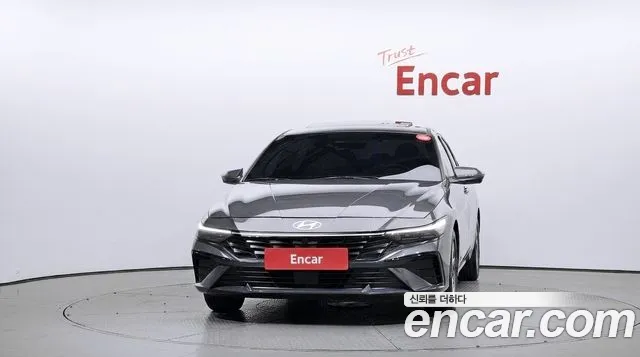 Hyundai Avante CN7 — Фото автомобиля 3