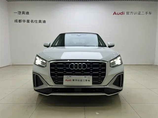 Audi Q2L — Фото автомобиля 2
