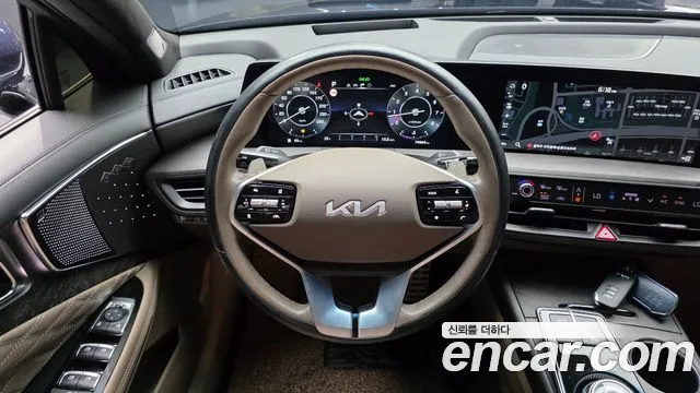 Kia K8 — Фото автомобиля 19