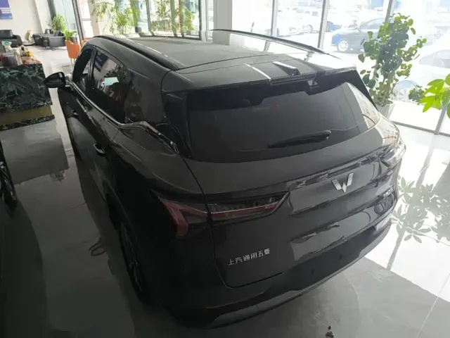 Wuling Starlight S — Фото автомобиля 4