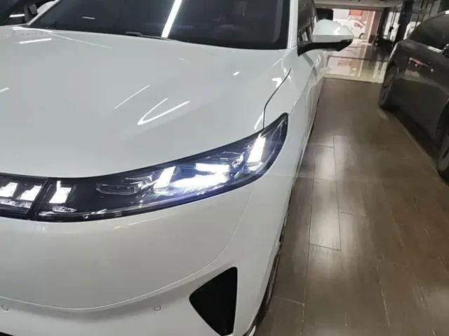 Dongfeng eπ 008 — Фото автомобиля 23