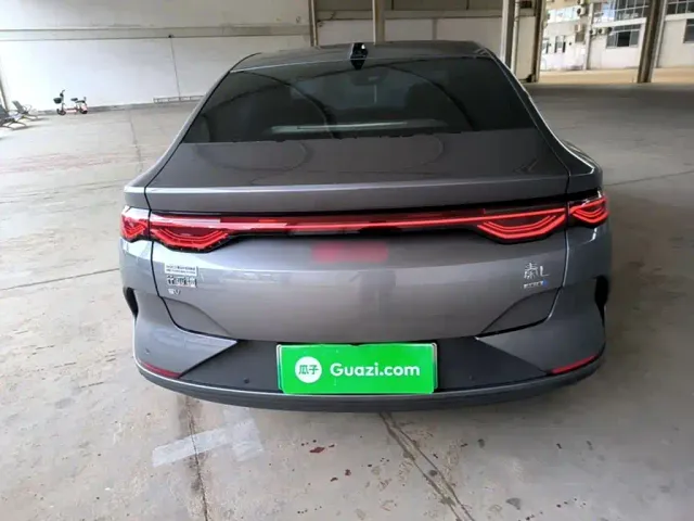 BYD Qin L — Фото автомобиля 5