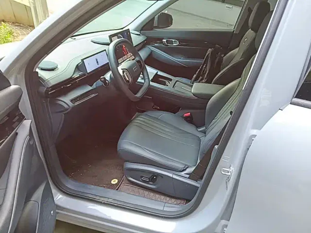 Geely Galaxy E5 — Фото автомобиля 14