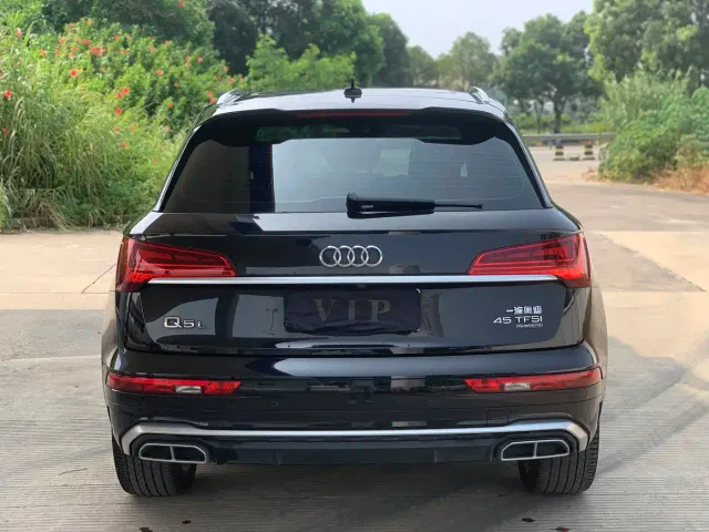 Audi Q5L — Фото автомобиля 6