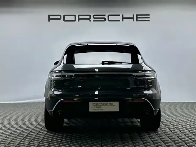 Porsche Macan — Фото автомобиля 4