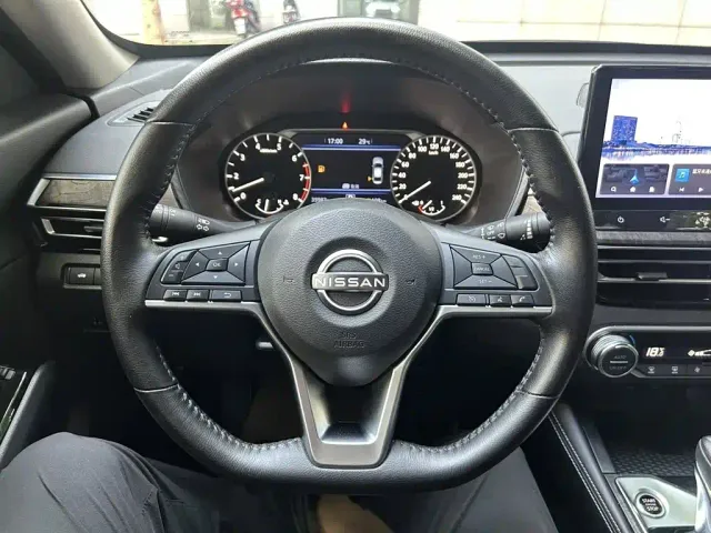 Nissan Teana — Фото автомобиля 8