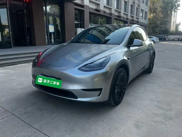 Фотография автомобиля — Tesla Model Y