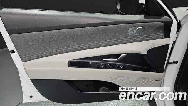 Hyundai AVANTE Avante (CN7) — Фото автомобиля 24