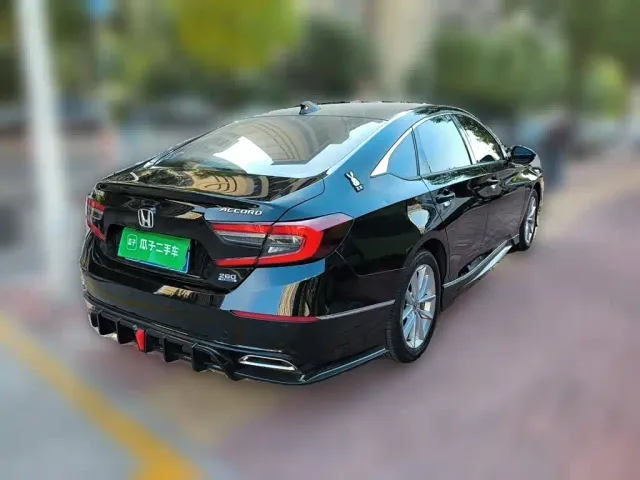 Honda Accord — Фото автомобиля 4