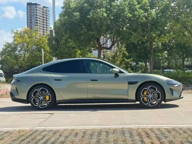Xiaomi SU7 — Фото автомобиля 2