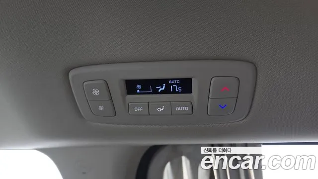 Kia Carnival Generation 4 — Фото автомобиля 28