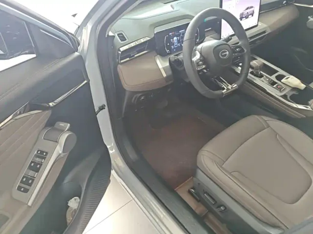GAC Trumpchi GS4 — Фото автомобиля 15