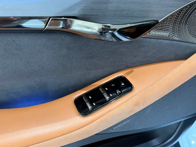 Voyah Auto VOYAH Zhuiguang 2023 4WD Flagship Edition — Фото автомобиля 21