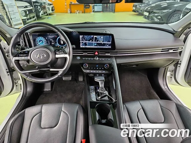 Hyundai Avante CN7 — Фото автомобиля 9