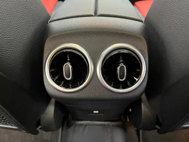 Mercedes-Benz A-Class AMG — Фото автомобиля 19