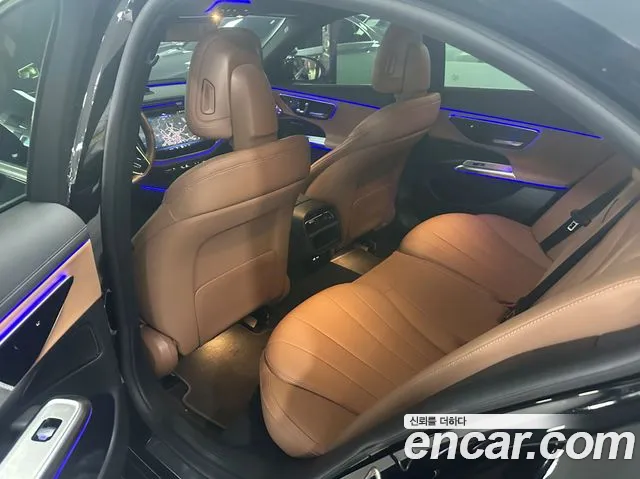 Mercedes-Benz E-Class — Фото автомобиля 10