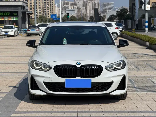 BMW 1 Series — Фото автомобиля 2