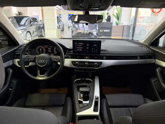 Audi A4L — Фото автомобиля 9