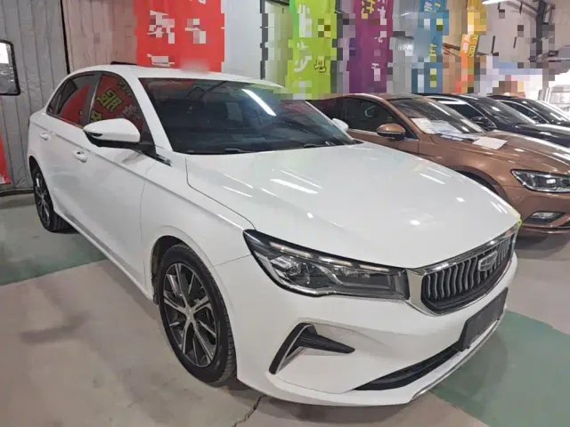 Geely Emgrand — Фото автомобиля 3