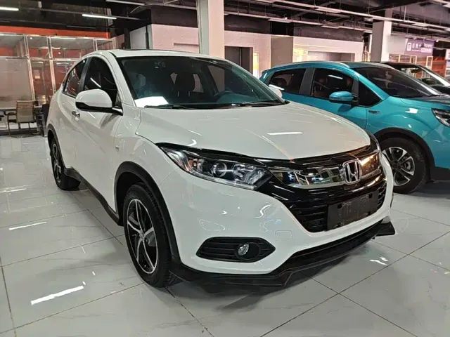 Honda Vezel — Фото автомобиля 3