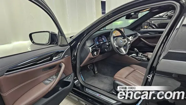BMW 5-Series 5 серия (G30) — Фото автомобиля 10