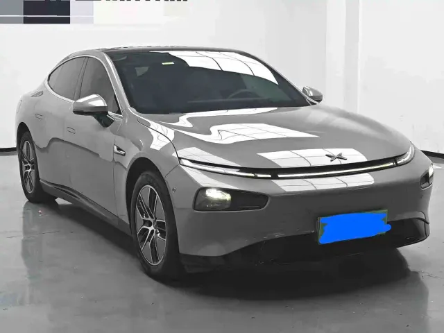 Xpeng P7 — Фото автомобиля 3