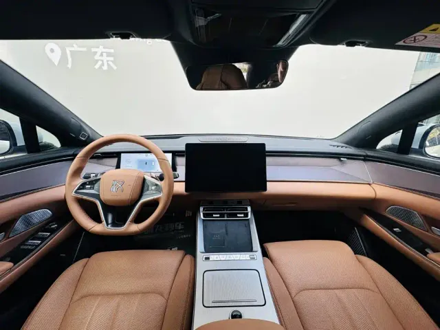 BYD Han L — Фото автомобиля 6