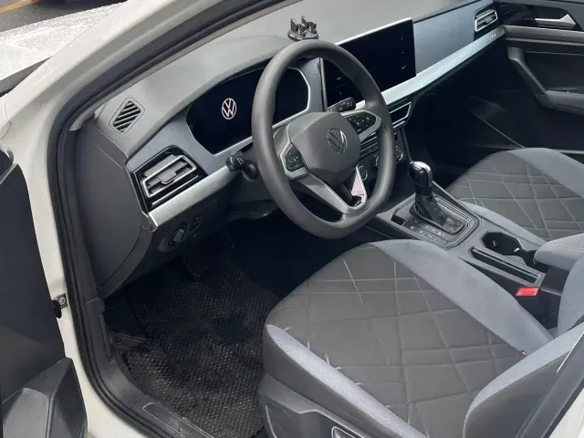 Volkswagen Lavida — Фото автомобиля 9