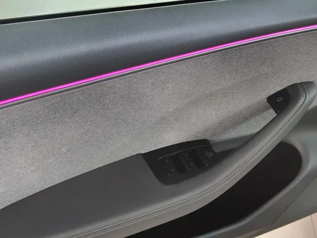 Tesla Model 3 — Фото автомобиля 13