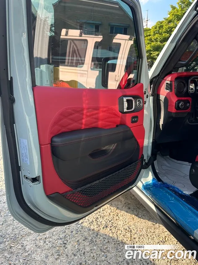 Jeep Wrangler JL — Фото автомобиля 10