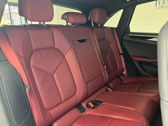 Porsche Macan — Фото автомобиля 12