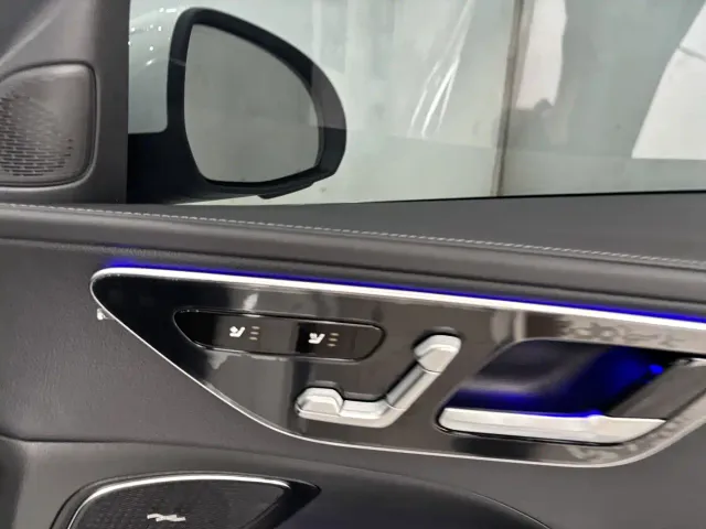 Mercedes-Benz C-Class — Фото автомобиля 24