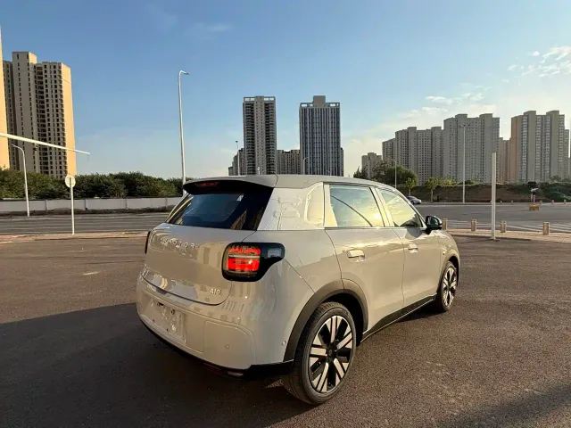 Leapmotor A10 — Фото автомобиля 4