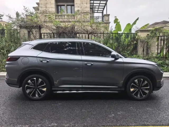 BYD Song PLUS — Фото автомобиля 5
