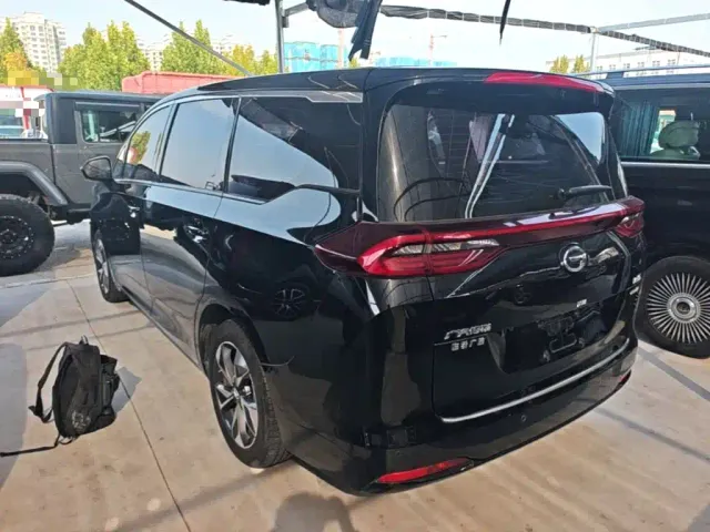 GAC Trumpchi M6 — Фото автомобиля 4