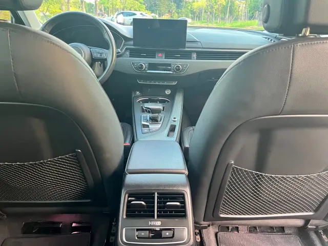 Audi A4L — Фото автомобиля 14
