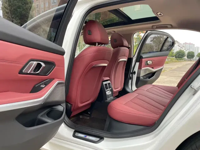BMW 3 Series — Фото автомобиля 4