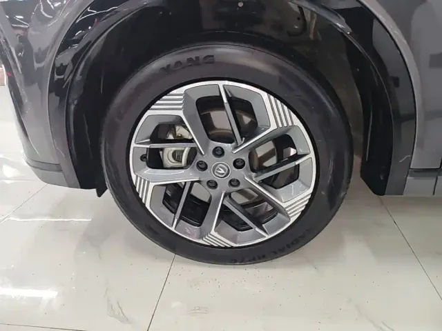 Changan CS75 Plus — Фото автомобиля 22