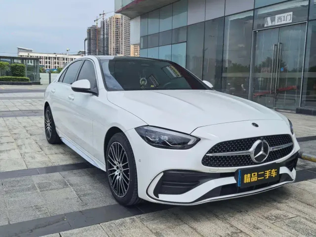 Mercedes-Benz C-Class — Фото автомобиля 3