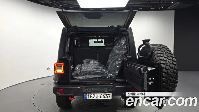 Jeep Wrangler Wrangler (JL) 2.0 Rubicon 2 двери — Фото автомобиля 20