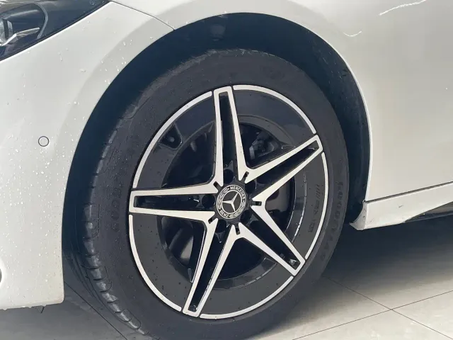 Mercedes-Benz C-Class — Фото автомобиля 4