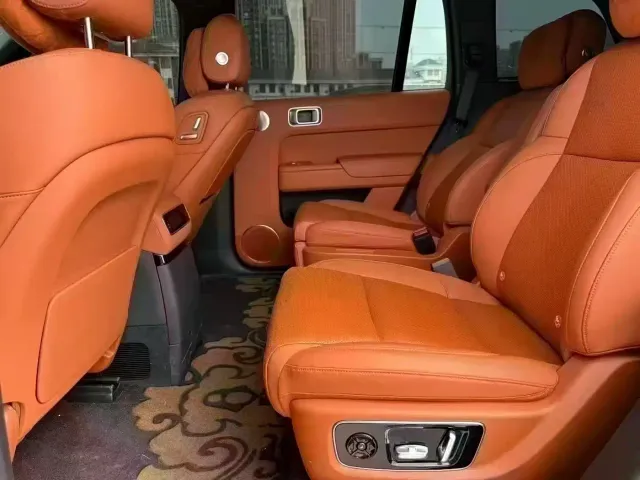 Li Auto L9 — Фото автомобиля 6