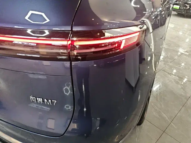 Aito M7 — Фото автомобиля 7