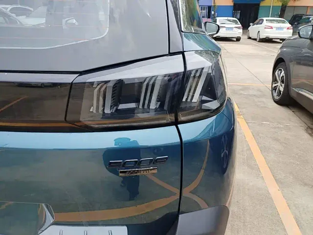 Peugeot 5008 — Фото автомобиля 7